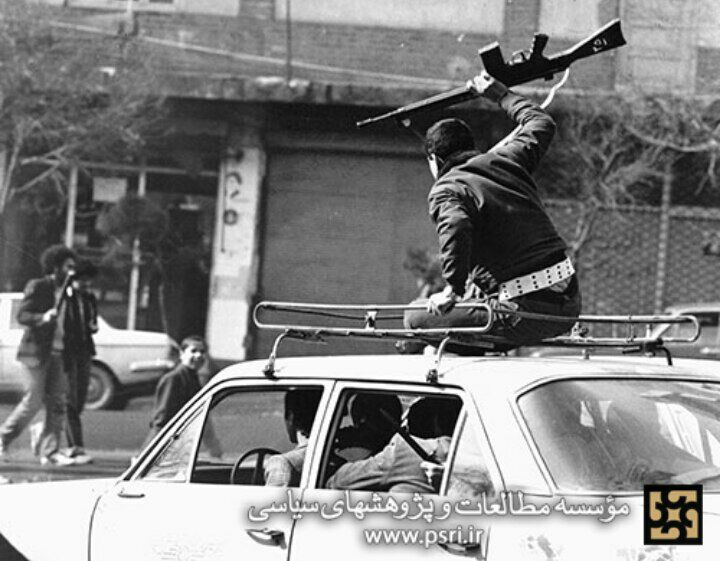 تفنگ در انقلاب ۵۷