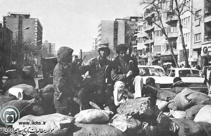 تفنگ در انقلاب ۵۷