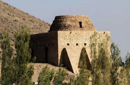 آتشکده‌ها و باورهای مردمی درباره دفینه – نگاهی تاریخی و واقعی