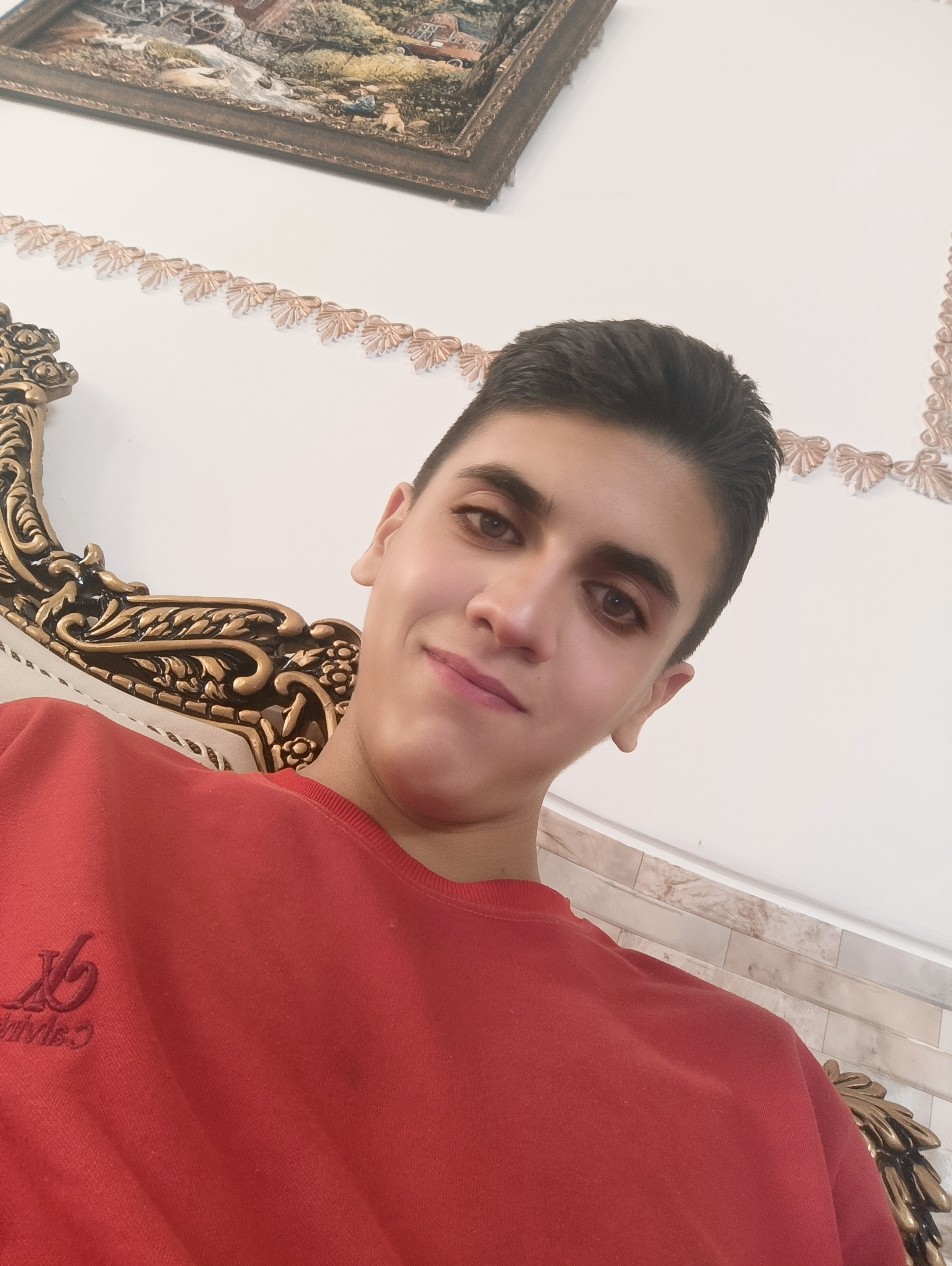 من میخواهم زنده باشم زندگی تازه میخواهم گل تازه شعر نو عشق پر آوازه میخواهم من به بالا پریدن عادت دیرینه دارد اونی همسفر عاشقانه پروازه می خواهم گل پژمرده تو گلدون دیگه جایی اونی که با خواندنم همیشه مینازه به گلوی من خدا قدرت خواندن داده اونی با خواندنم همیشه مینازه می خواهم من به بالا پریدن عادت دیرینه دارد اونی همسفر عاشقانه پروازه می خواهم