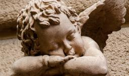 کاری به کار عشق ندارم تا وقتی که درد، نام دیگر من است