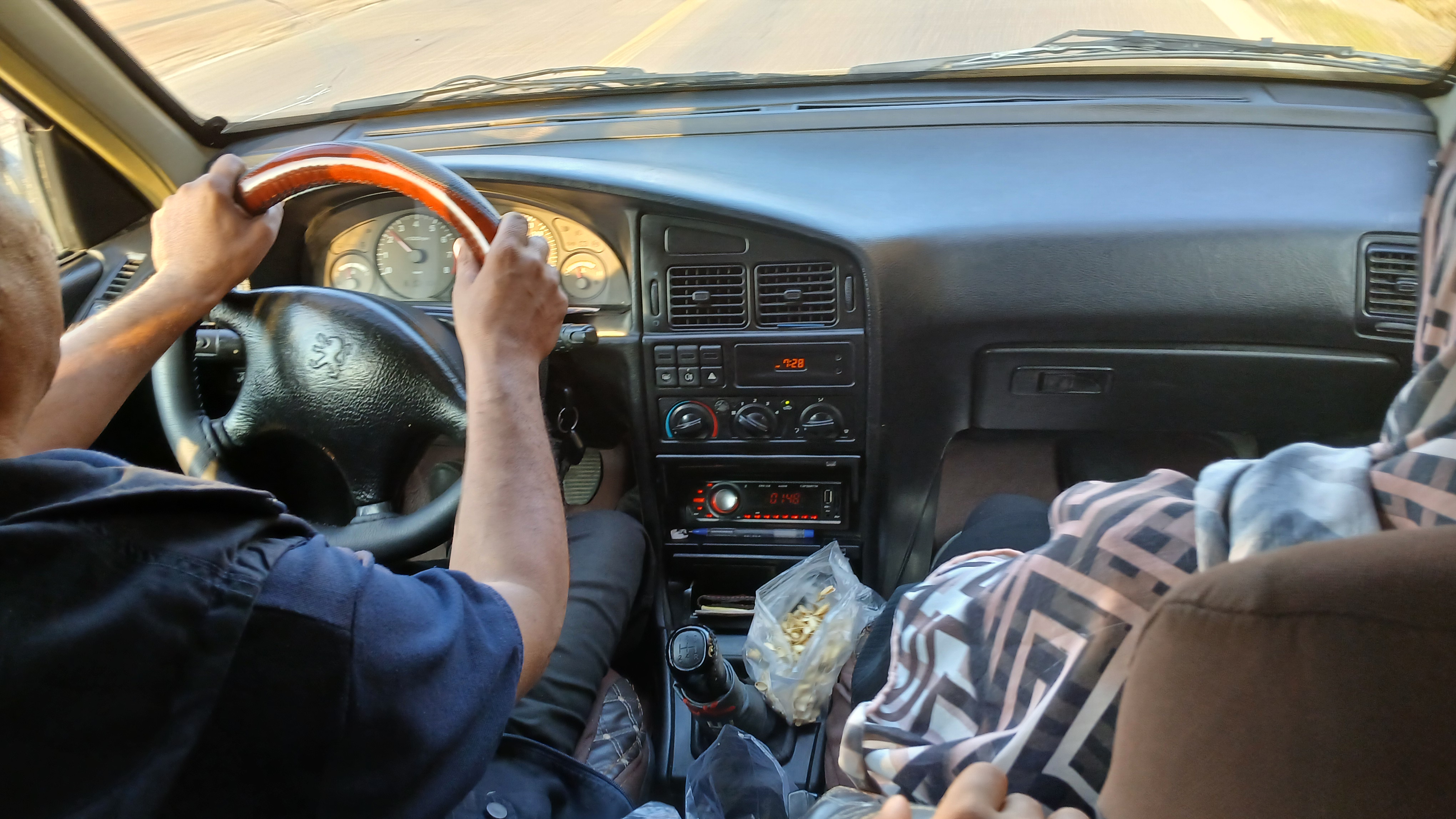 خلاصه منم همراشون رفتم