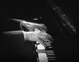 نقد فیلم «دست‌های اورلاک»: بدنِ بیگانه، سایهٔ هویت