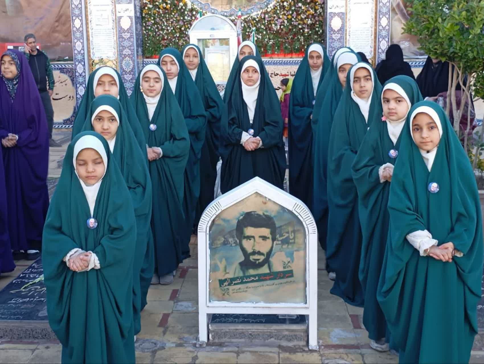 گروه سرود ماه مهدی