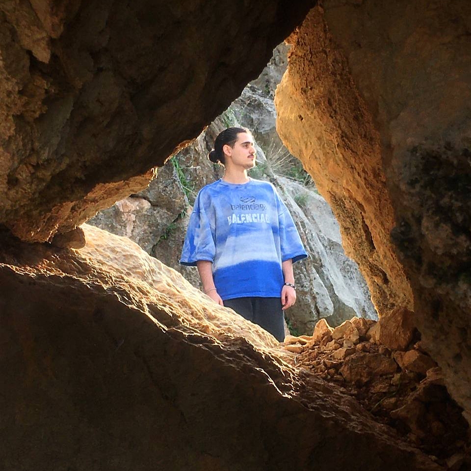 ایلیا ایفل کیست؟