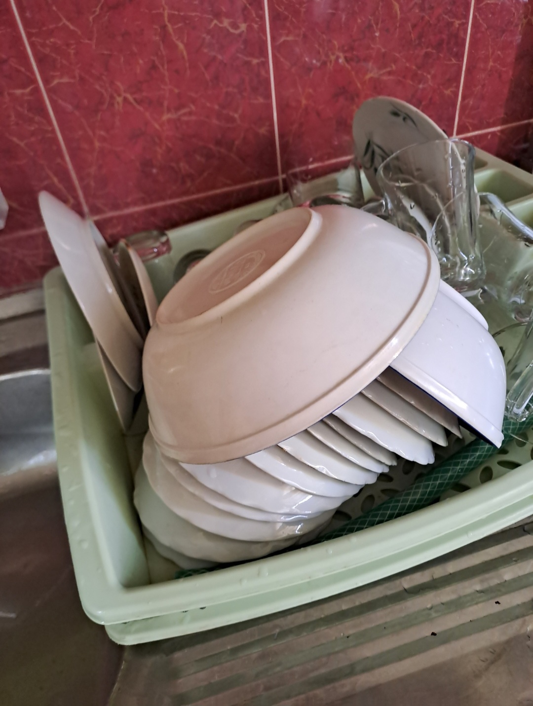 اینم از این، همشون و شستم
