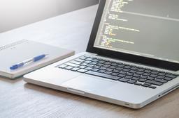 چرا پایتون بهترین زبان برای شروع برنامه نویسی است؟
