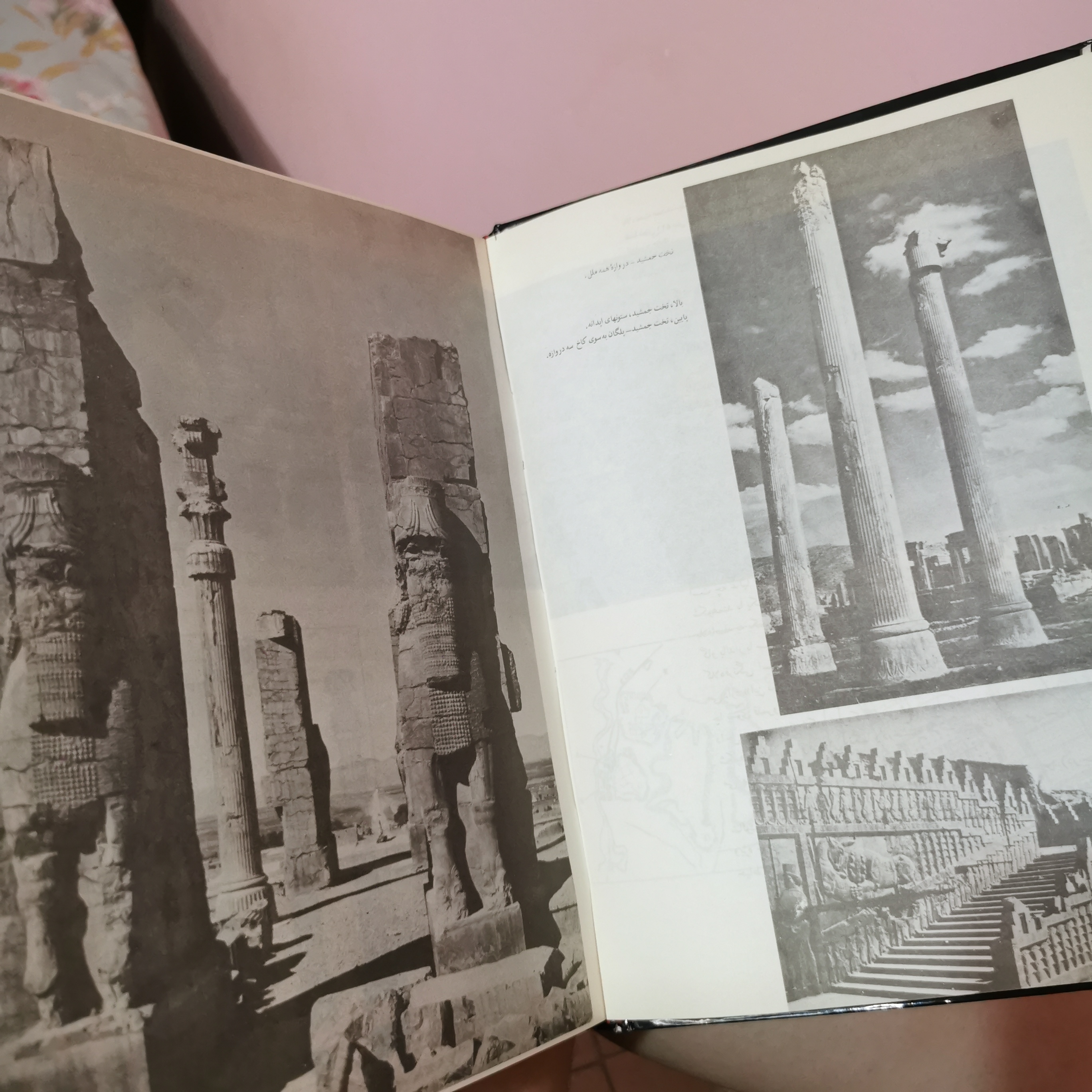 تخت جمشید یا درست تر بگیم پارسه یا پرسپولیس که در مرودشت استان فارس قرار داره