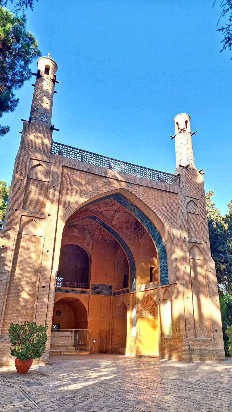 منار جنبان
