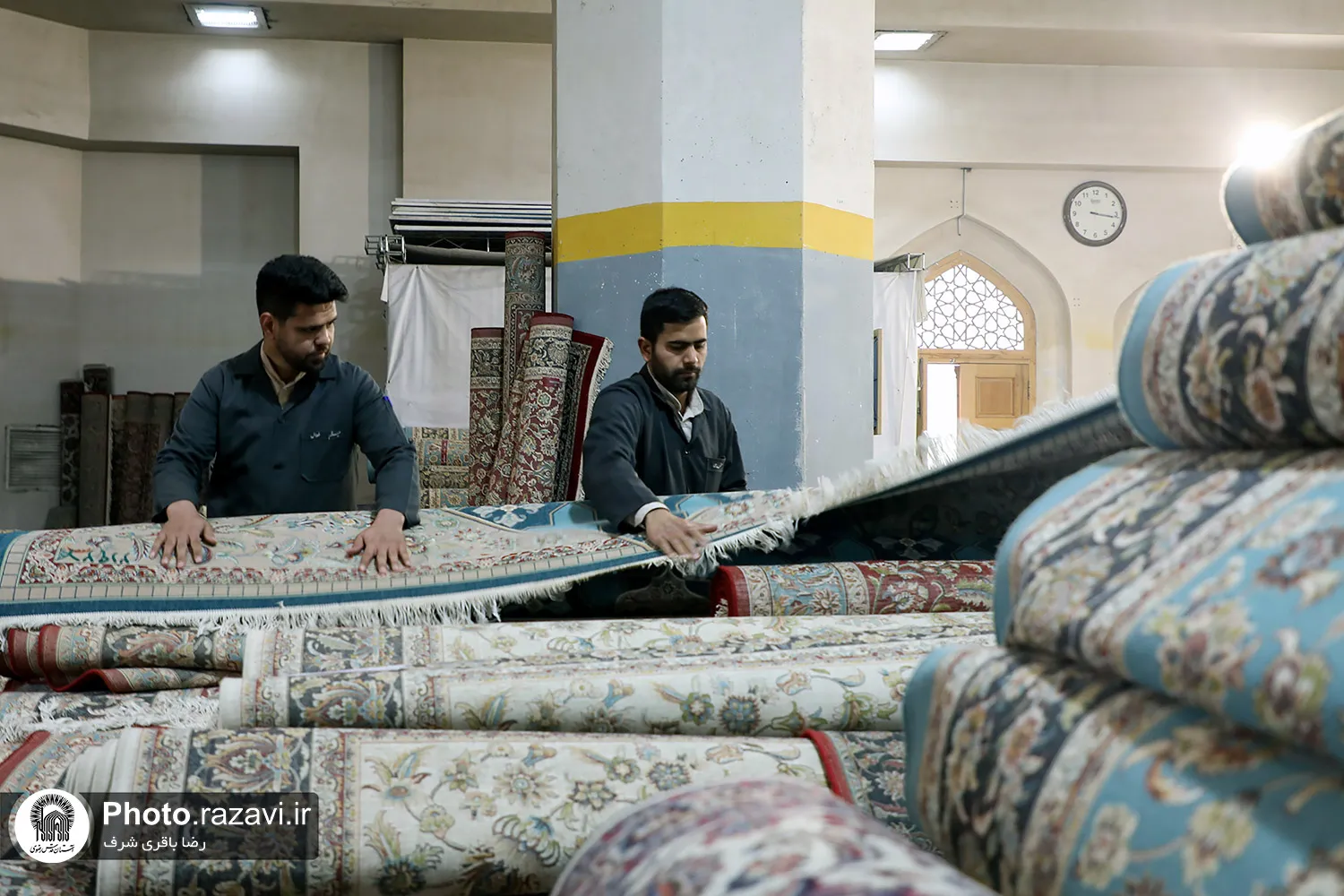 انبار فرش حرم امام رضا علیه السلام