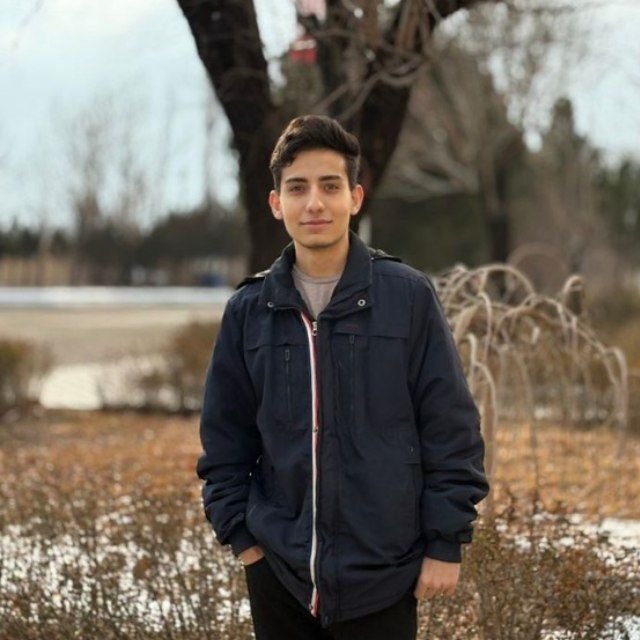 بیوگرافی سید محسن حسینی دوبلور محبوب کشور عزیزمان