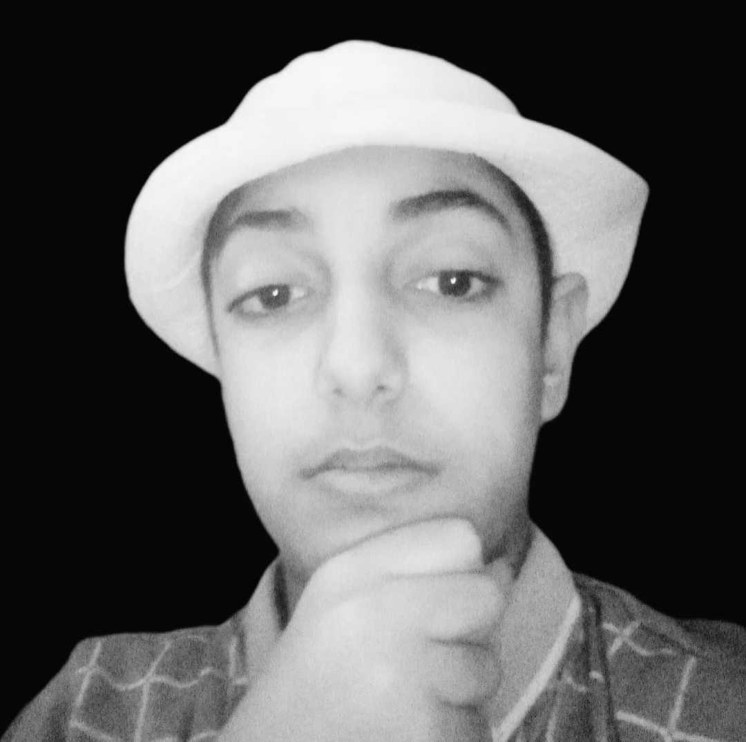 آریا حسینی بازیگر معروف ایرانی