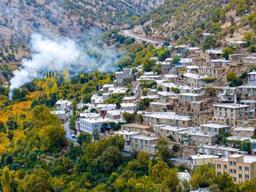 روستای ماسوله؛ نگینی پلکانی در دل کوه‌های گیلان