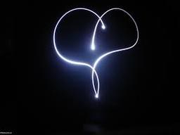 یک دختر به توان عشق منهای معشوقه اش ؟!