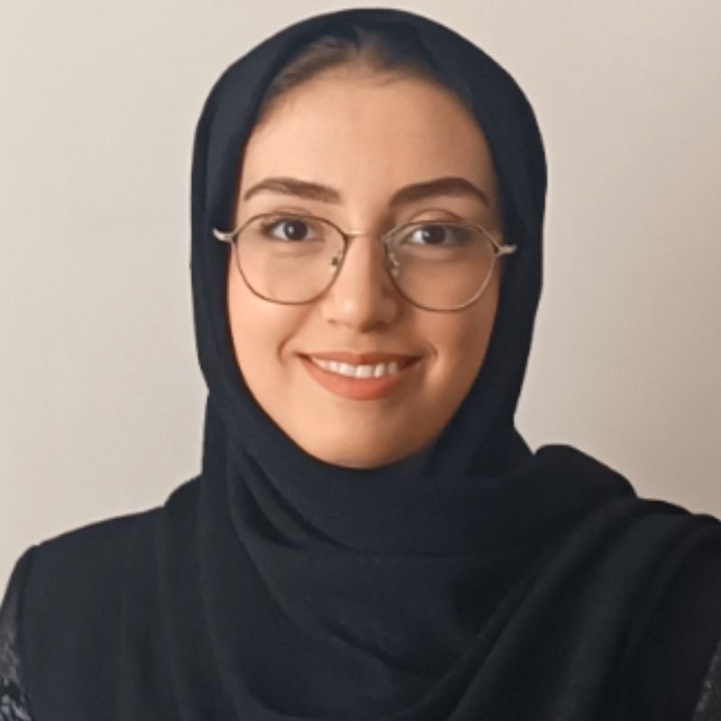 زهرا اکبریان