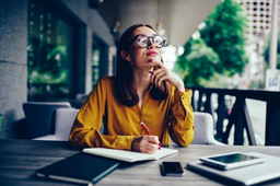 با ۸ حرکت عضله‌های محتواسازیمون رو قوی کنیم!