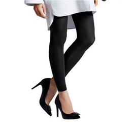 استایلی جذاب با انتخاب جوراب شلواری