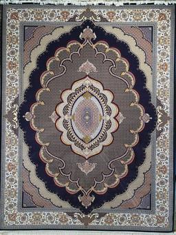 چرا نقشه ریزماهی در تاریخ فرش ایران ماندگار است؟