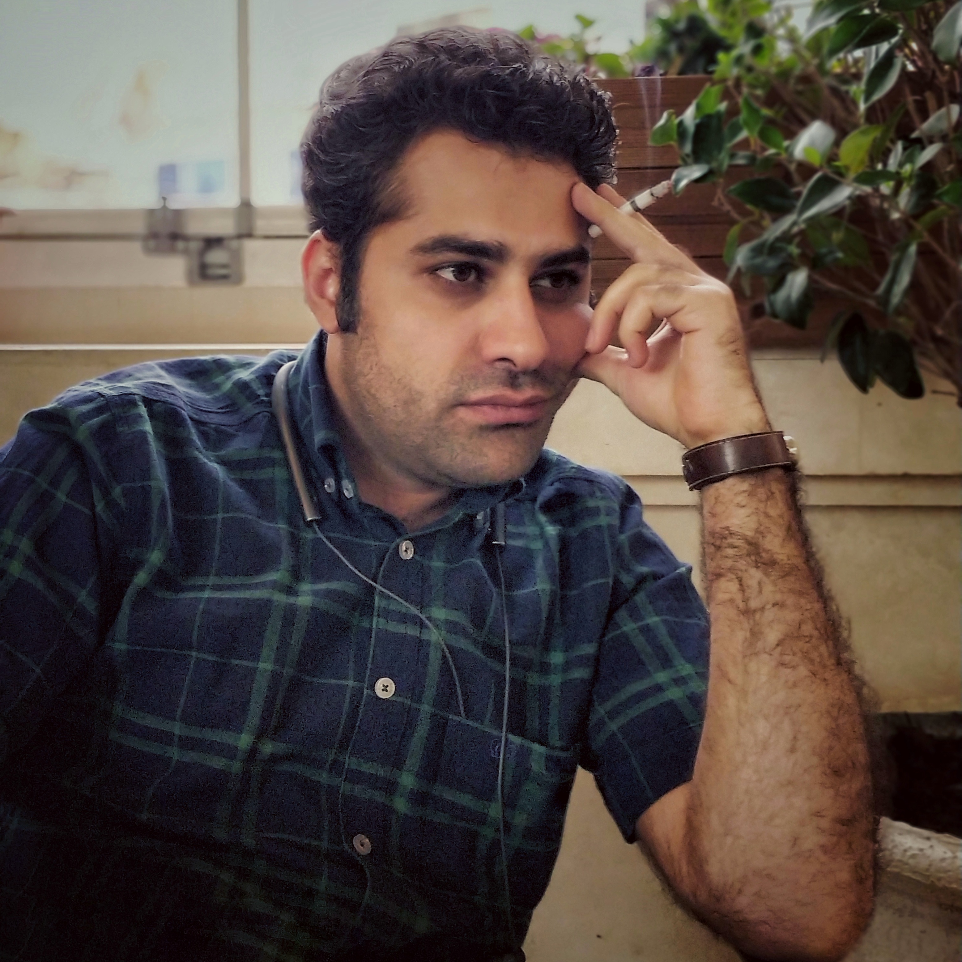 حسام الدین مطهری داستاننویس