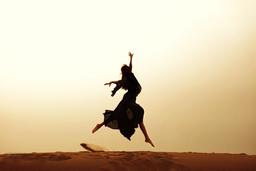 دختری از آریانا و عطش بیابان نورد