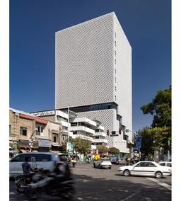 حادثه خبر میکند؛ اتفاق مهمی که روز قبل از ریختن پلاسکو رخ داد