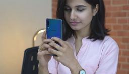 مشخصات و راهنمای خرید گوشی موبایل A10 سامسونگ | Samsung Galaxy A10