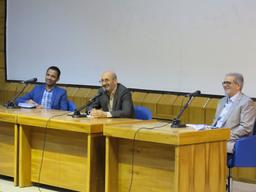 بعد از شش ماه، دوباره با رئیس