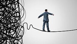 عبور از دره مرگ | بالا و پایین مسیر کارآفرینی