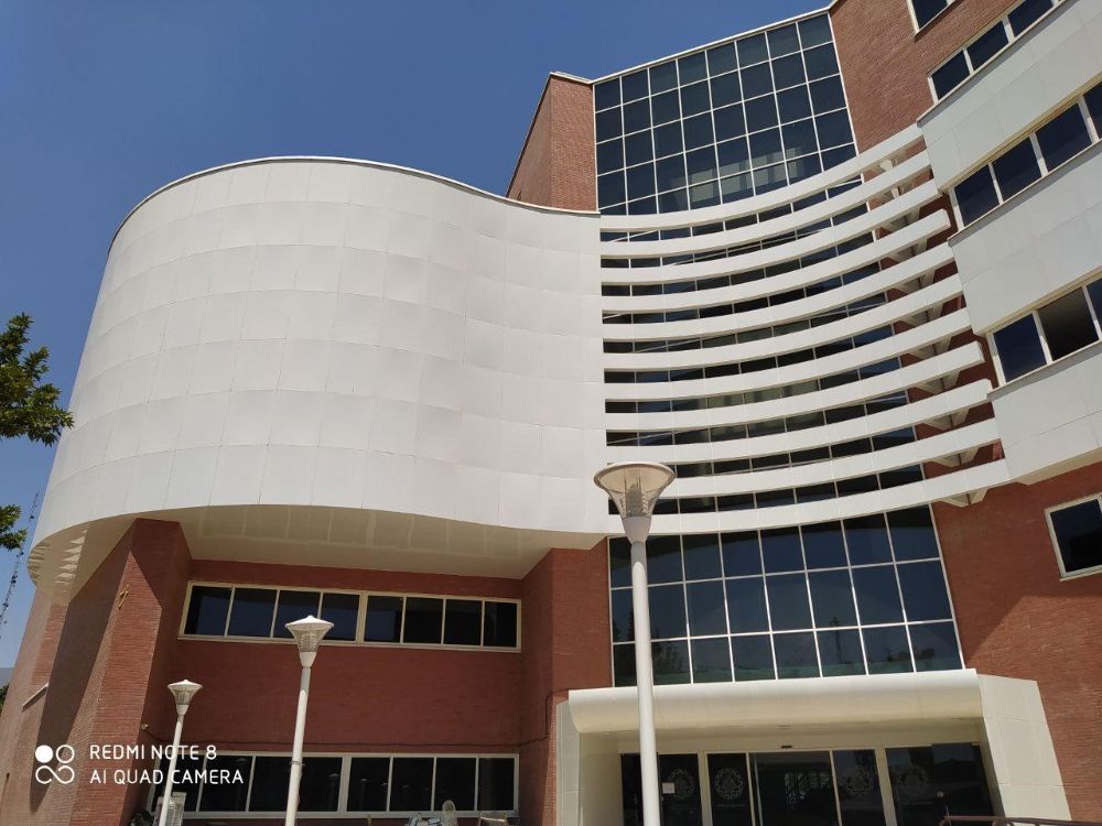 ساختمان جدید دانشکده مهندسی مکانیک در سال ۱۳۹۹ افتتاح شد.