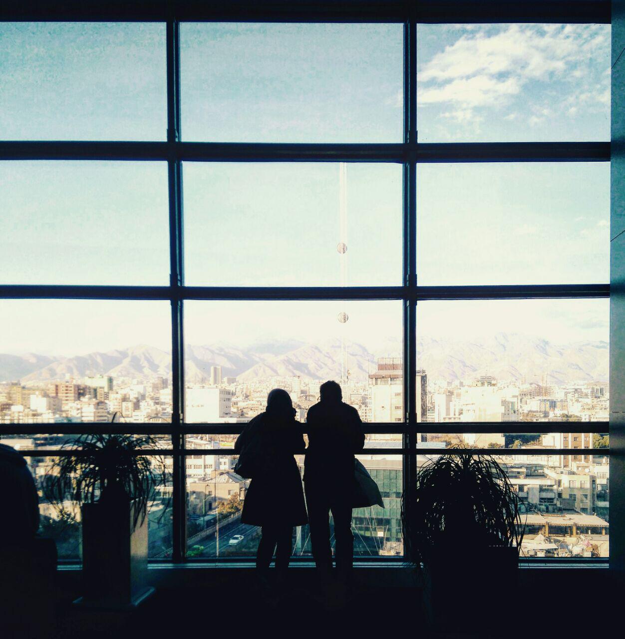 تهران؛ لَکاته ی دوداندود