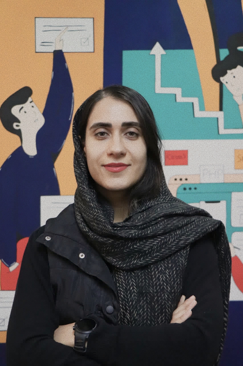 عکس من توی آموزشگاه کاروکمپ، البته که خیلی خسته بودم و چشمام باز نمیشن!