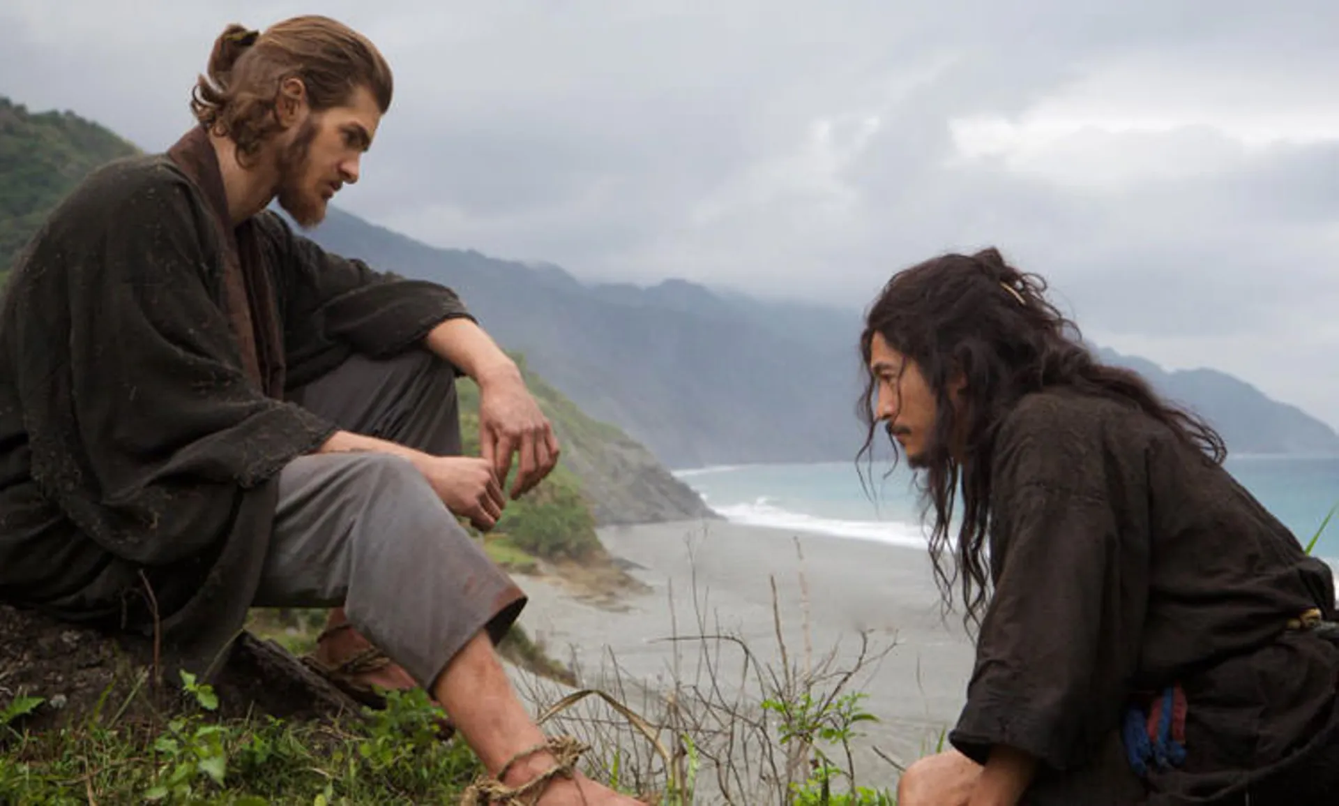 کشبش جوان و یه مسیحی خائن