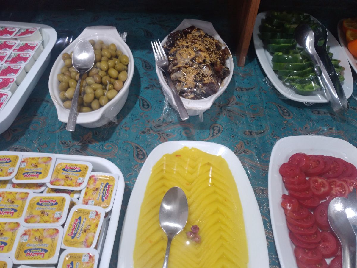 کمی از صبحانه 