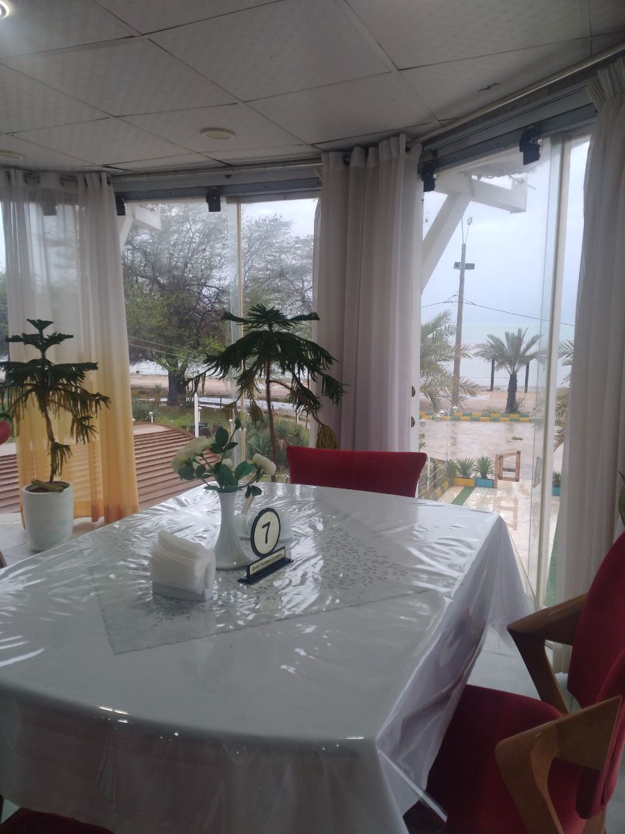 قبل از سرو صبحانه 