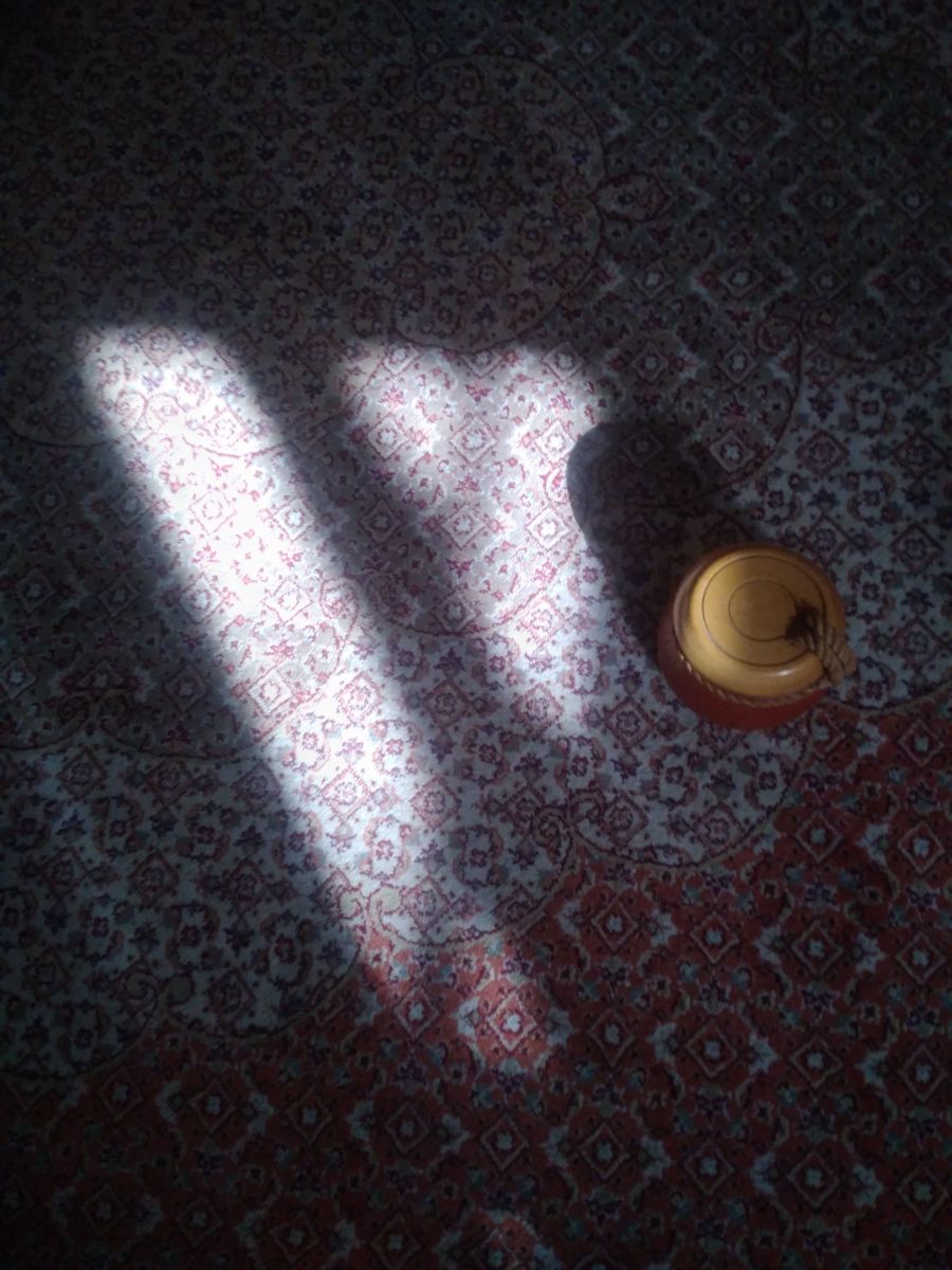 قدر آفتابی که میاد داخل خونه رو بدونیم .