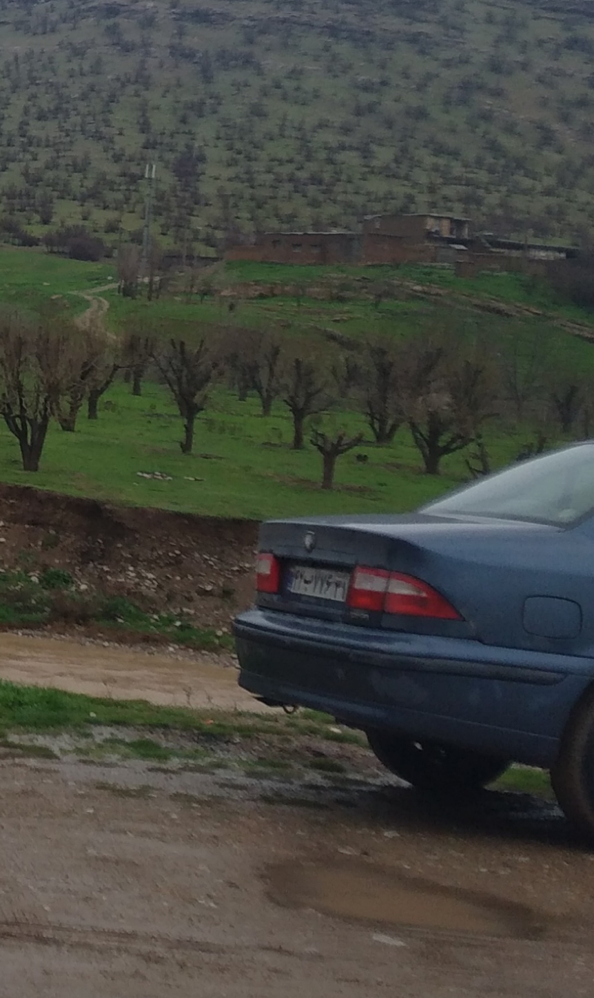 آبی دیپلمات مون .