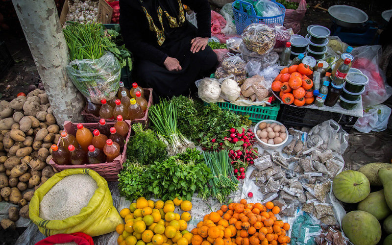 من ( شنبه بازار ) را دوست دارم.  .