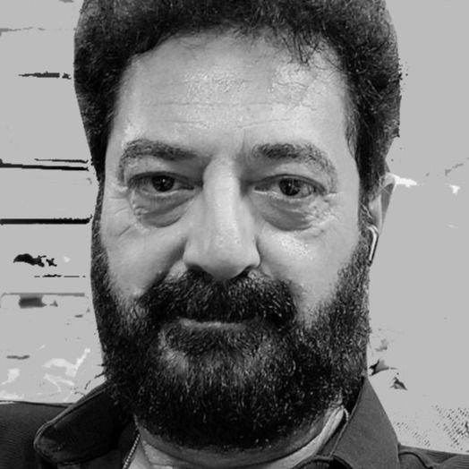 بابک حسین نیا