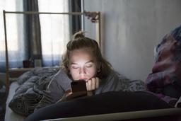 چقدر آدمای اینستا خوشبختن و من نیستم+بلایی که سر اعتماد به نفس شما آمده!