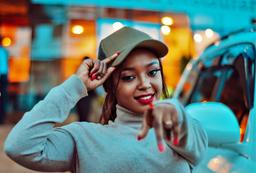 آخرش یه من می‌مونم یه تو