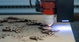 معرفی دستگاه برش غیر فلزات، مزیت و کاربردهای آن