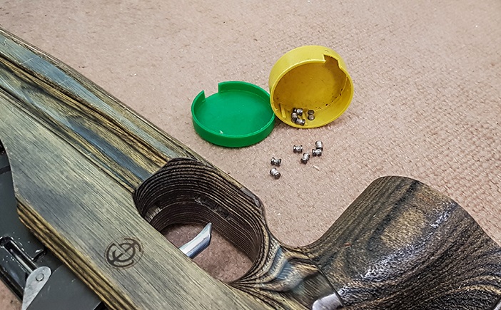 باشگاه تیراندازی، قضاوت و تصمیم‌گیری در زندگی