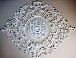 مزایای گچبری سقف با دست