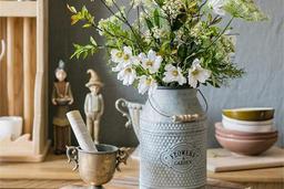 شگفتی گلدان مصنوعی