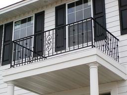 ویژگی های نرده بالکن با کیفیت