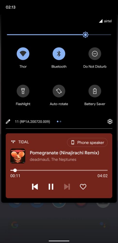 حالت بزرگنمایی کنترل رسانه با یکبار کشیدن نمایش داده می‌شود.