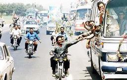 ۲۶ مردادماه سالروز ورود آزادگان به مهین اسلامی گرامی باد