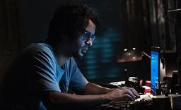نقد ، بررسی و تحلیل سریال نهنگ آبی + لینک دانلود