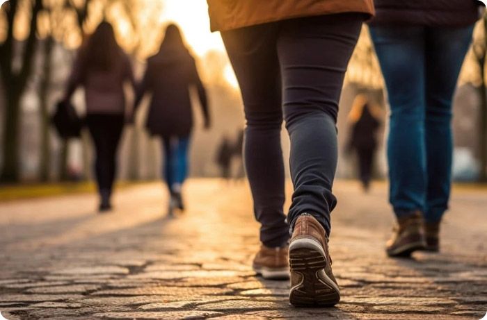 کاهش اضطراب و افسردگی تعدادی از فواید پیاده‌روی است 
