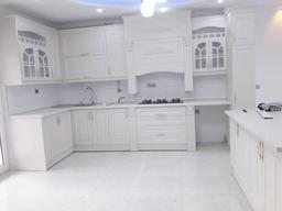 همه چیز در مورد کابینت نئوکلاسیک با رنگ پلی‌اورتان